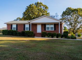 2567 Chisholm Rd, Iron City, TN 38463