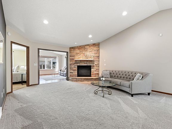 5th image of 3609 Polk St S
