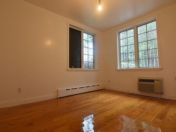 3rd image of 133 N 4th St #105