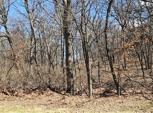 1302 Beech Ln, Dixon, IL 61021