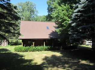 107 N Risch Rd, Webberville, MI 48892