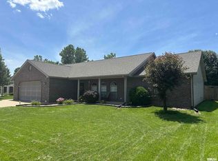 1304 Arbicola Dr, Marion, IL 62959