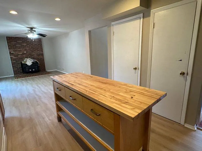 10024 Century Dr — Photo 8