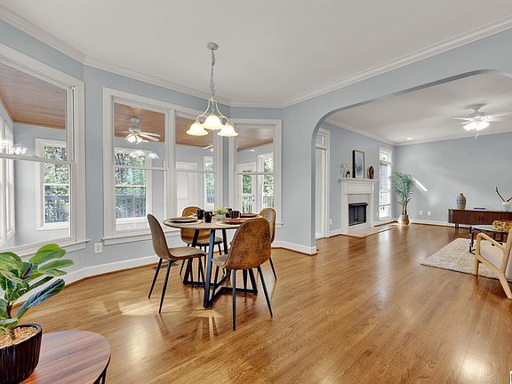 2nd image of 108 Maple Trce