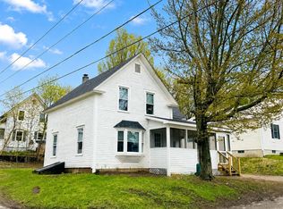 92 Indian Point Street, Newport City, VT 05855