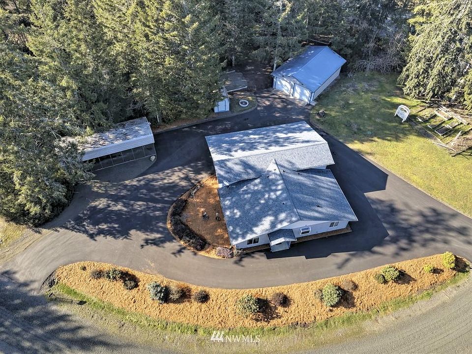 1st image of 20 E Hidden Horse Ct