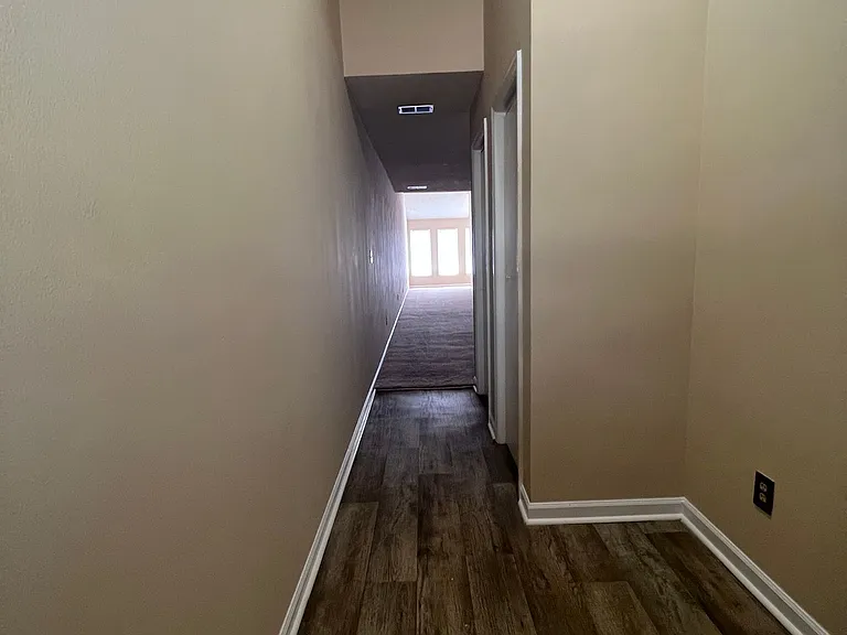 2505 W Broad St #422 — Photo 2