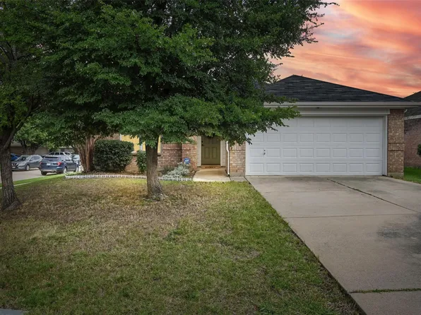 11824 Ponderosa Pine Dr, Fort Worth, TX 76244