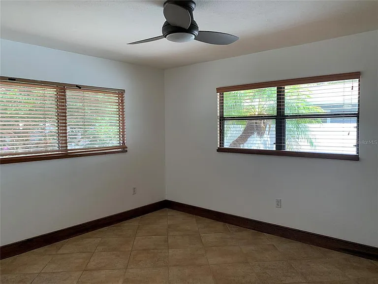 2436 Waldemere St — Photo 14