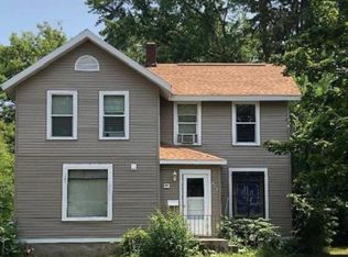 914 7th St E, Menomonie, WI 54751