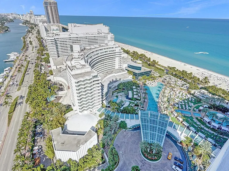 4401 Collins Ave #2915 — Photo 47