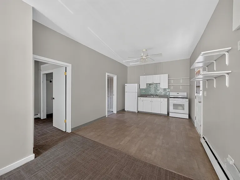 2943 S Canal St #2 — Photo 5
