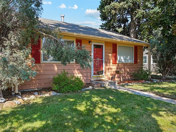3rd image of 2651 S Hazel Ct
