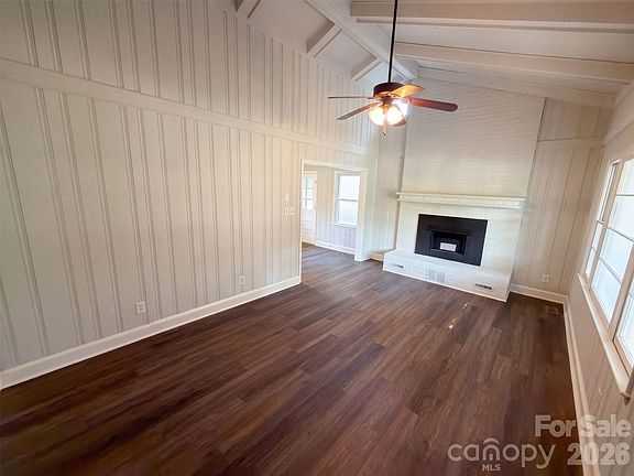 3rd image of 1809 Love Rd