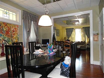 5th image of 17 Nunda Ave
