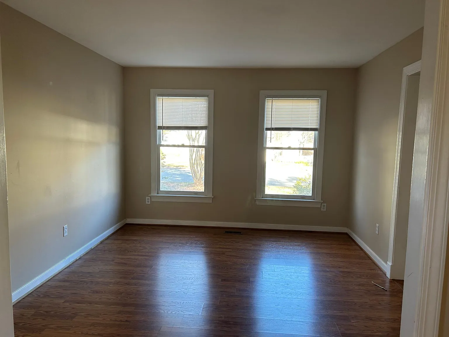 4 bed, 2260 sqft, $2,790 — Photo 4