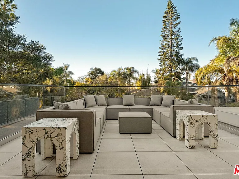 738 Palms Blvd — Photo 21