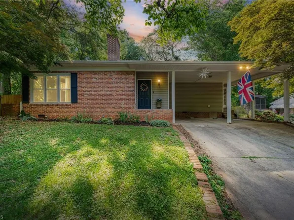 2519 Lullington Dr, Winston Salem, NC 27103