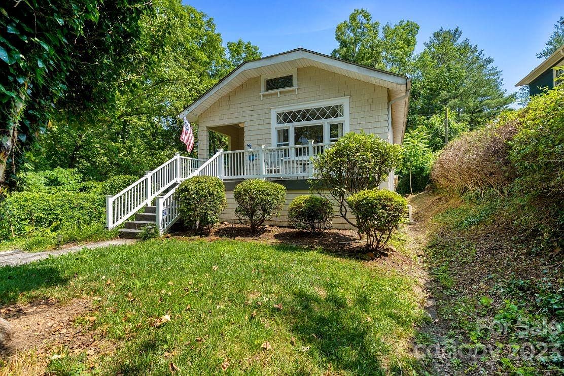 514 3rd Ave W, Hendersonville, NC 28739 MLS 4047145 Zillow