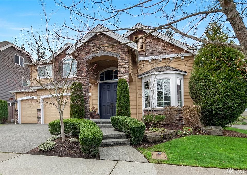 1st image of 6507 Sword Fern Ave SE