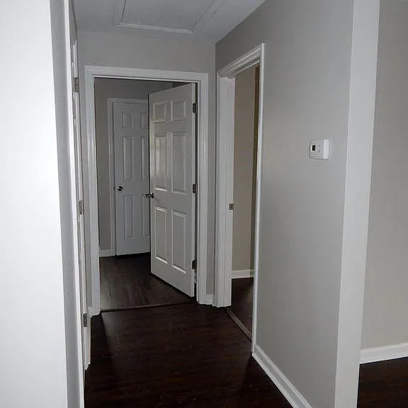 301 Thompson Rd — Photo 16