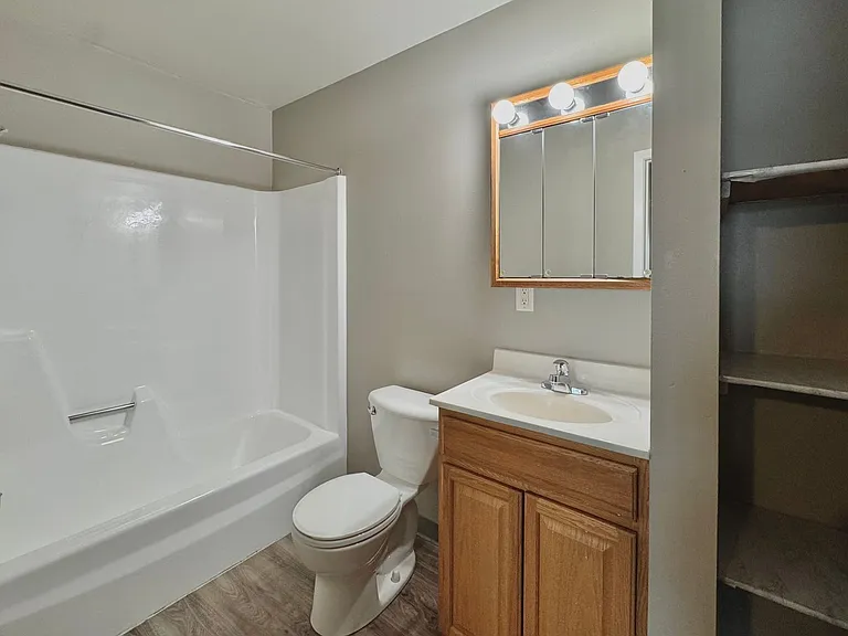 Eagle Rock Apartments — Photo 27