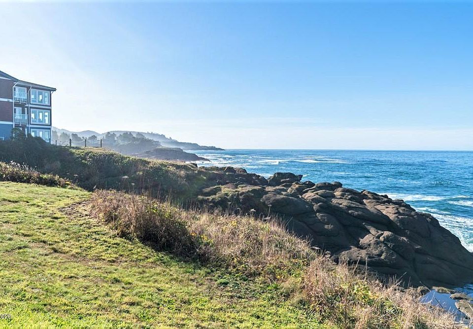1st image of 1113 N Highway 101 Unit 3