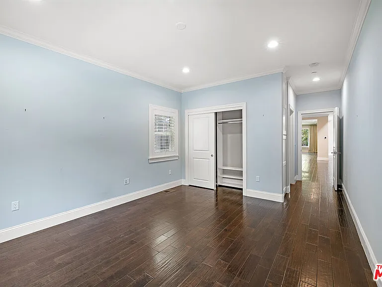 1147 Centinela Ave — Photo 32
