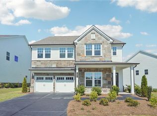 87 Finley Creek Dr, Dawsonville, GA 30534