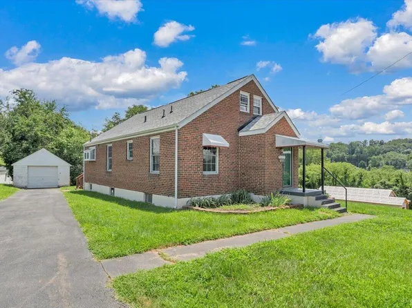 1604 Hiram St SE, Roanoke, VA 24014