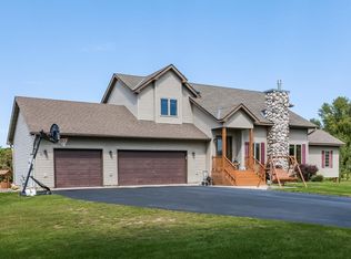 27244 Isle Dr, Chisago City, MN 55013