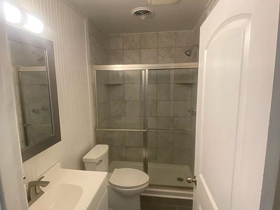 3rd image of 1508 E 4th St