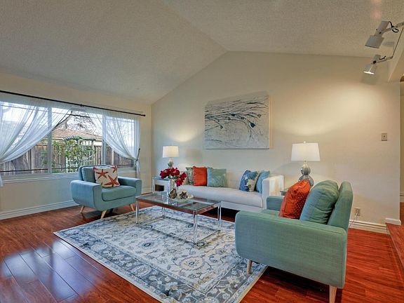 4th image of 5915 Sutton Park Pl