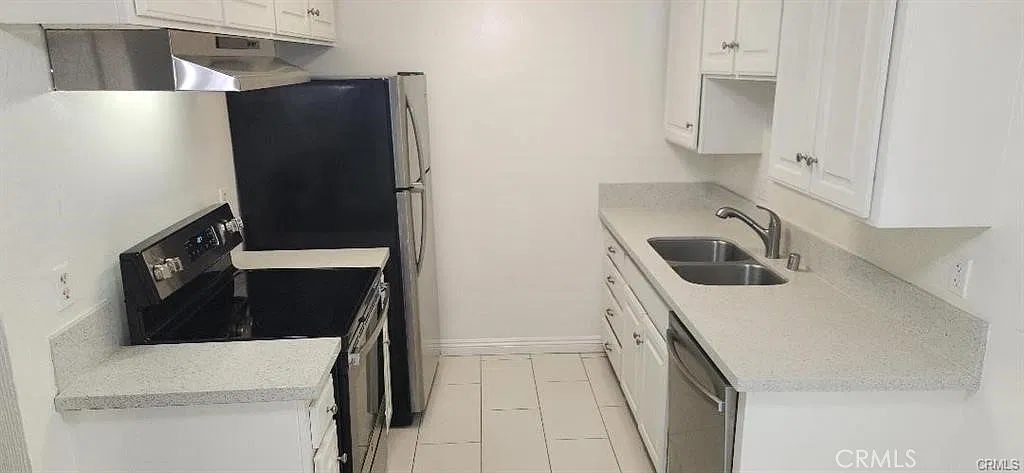 1 bed, 700 sqft, $1,990 — Photo 2
