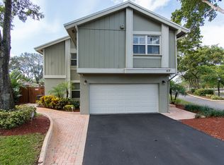 67 Hickory Rd, Hollywood, FL 33021