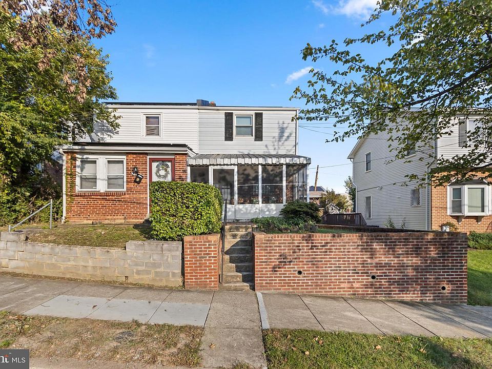 1st image of 805 50th Pl NE