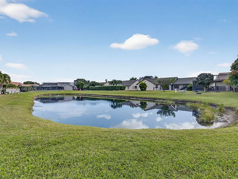 6043 Sunberry Cir — Photo 23