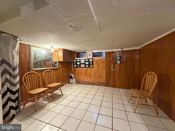 5th image of 2419 S Fairhill St