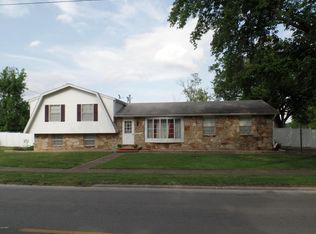 1214 Main St, Harrisburg, IL 62946