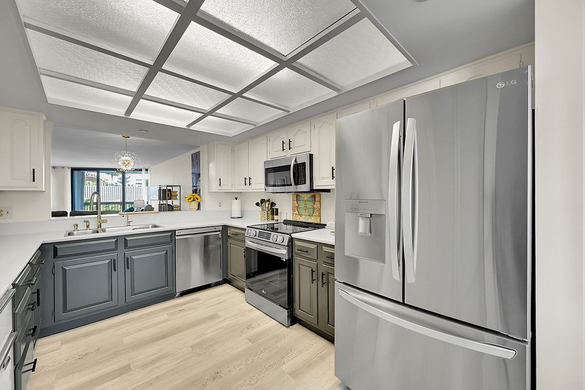 next background image