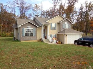 1889 Black Oak Dr, Farmington, MO 63640