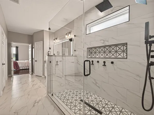 405 Wickford Ct, League City, TX 77573