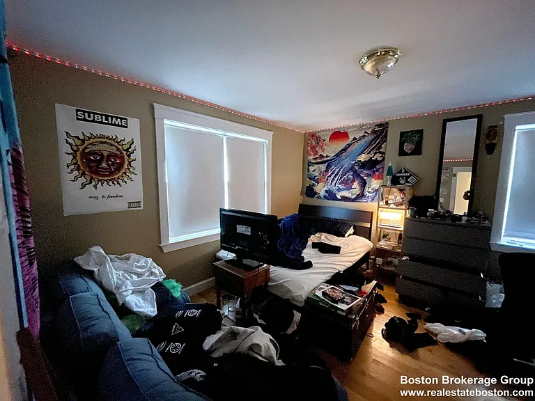 25 Iroquois St — Photo 8