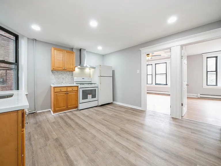 106 Baldwin Ave #3 — Photo 13