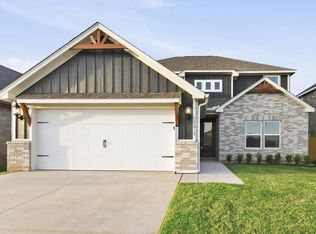 12013 SW 30th St, Yukon, OK 73099