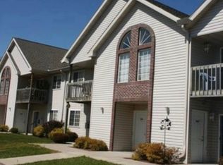 1999 Viking Dr, Reedsburg, WI 53959