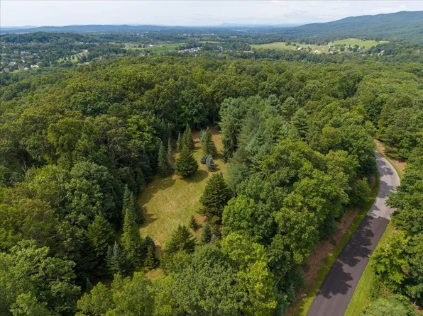 Tree Top Ridge Rd, Blacksburg, VA 24060