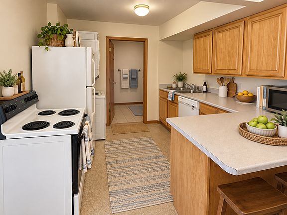 3rd image of 1116 W 20th St
