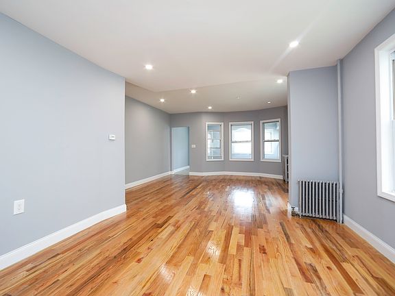 4th image of 17314 108th Ave