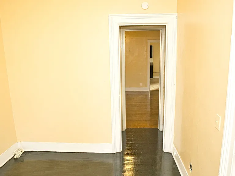 865 Clifford Ave — Photo 19